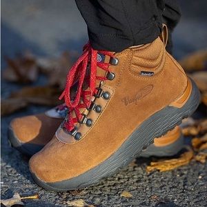 New in Box Vasque Sunsetter NTX